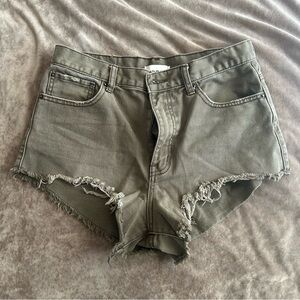 Cut off shorts